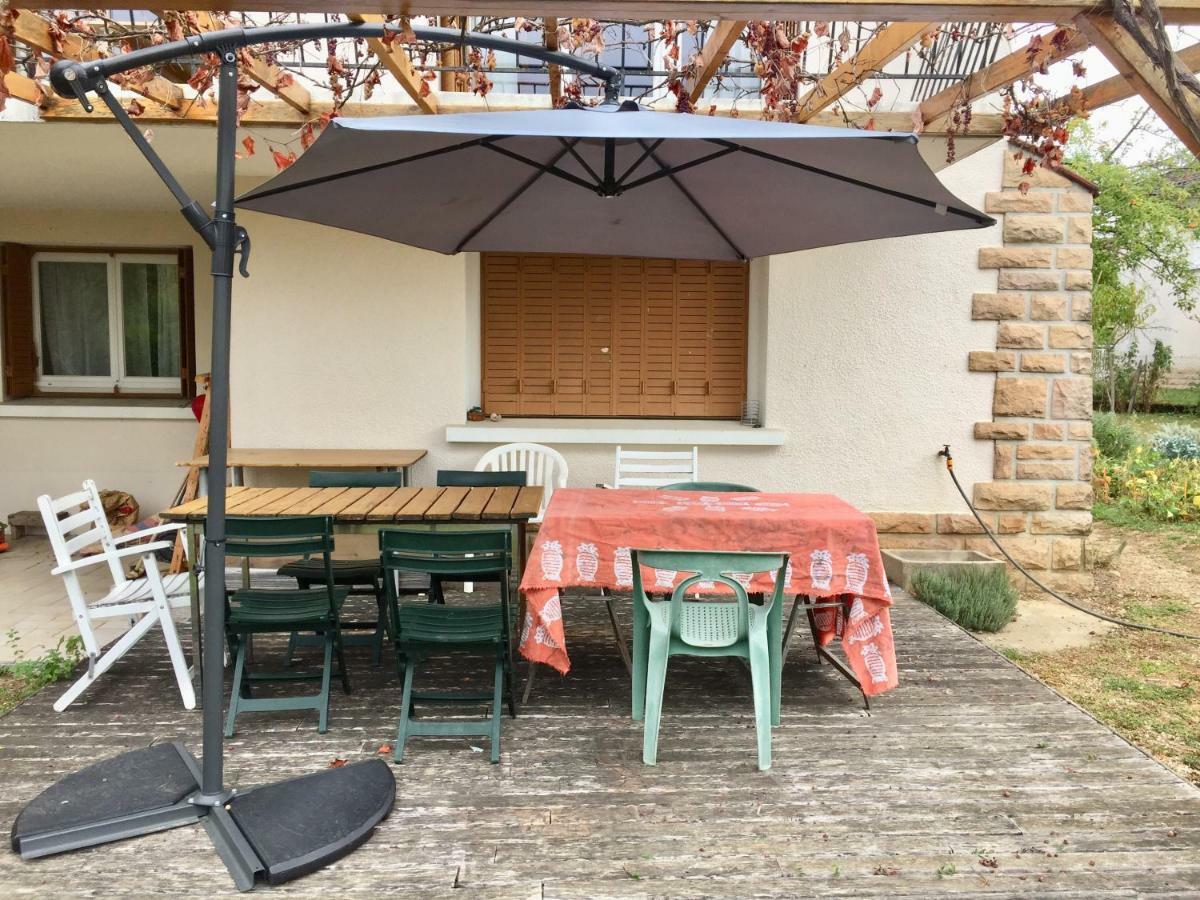 Chambre Avec Vue Sur Jardin Charnay-lès-Mâcon Εξωτερικό φωτογραφία